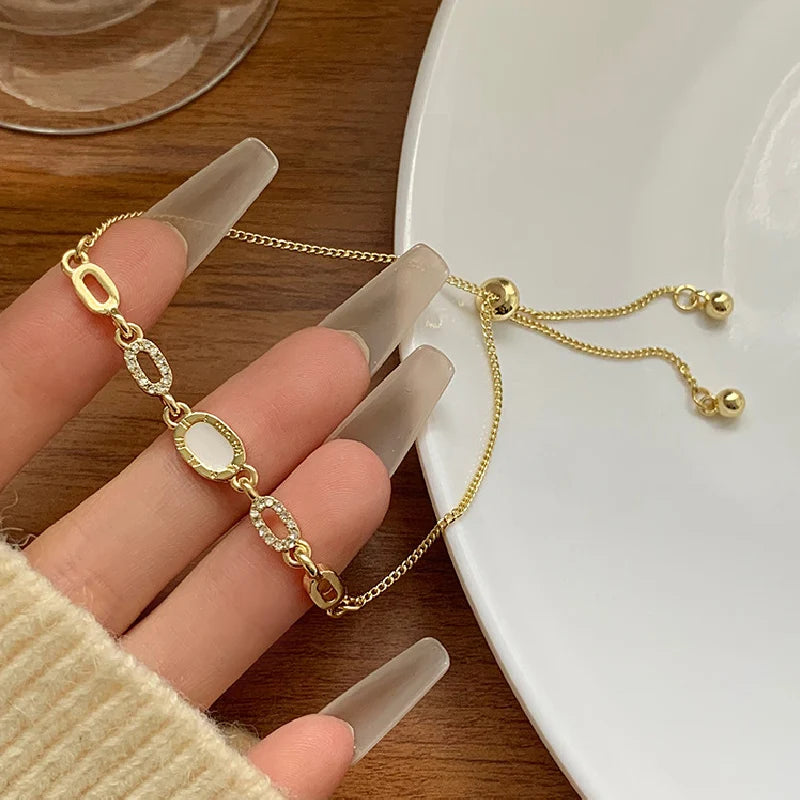 The Sovereign Square: Adjustable Gold-Plated Zircon Bracelet
